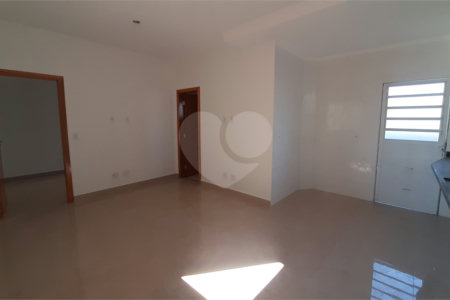 Casa à venda com 2 quartos no condomínio Residencial Luta, São Paulo - SP