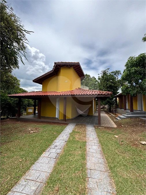 Chácara à venda com 3 quartos, sendo 1 suíte, em Bosque, Vinhedo, SP
