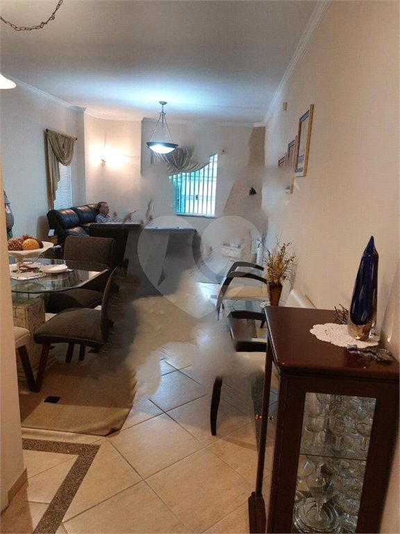 Sobrado à venda com 3 suítes em Vila Guilherme, São Paulo, SP