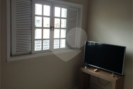 Casa à venda com 6 quartos, sendo 3 suítes, em Alto Ipiranga, Mogi das Cruzes, SP