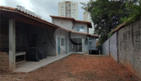 Sobrado à venda com 3 suítes em Tremembé, São Paulo, SP