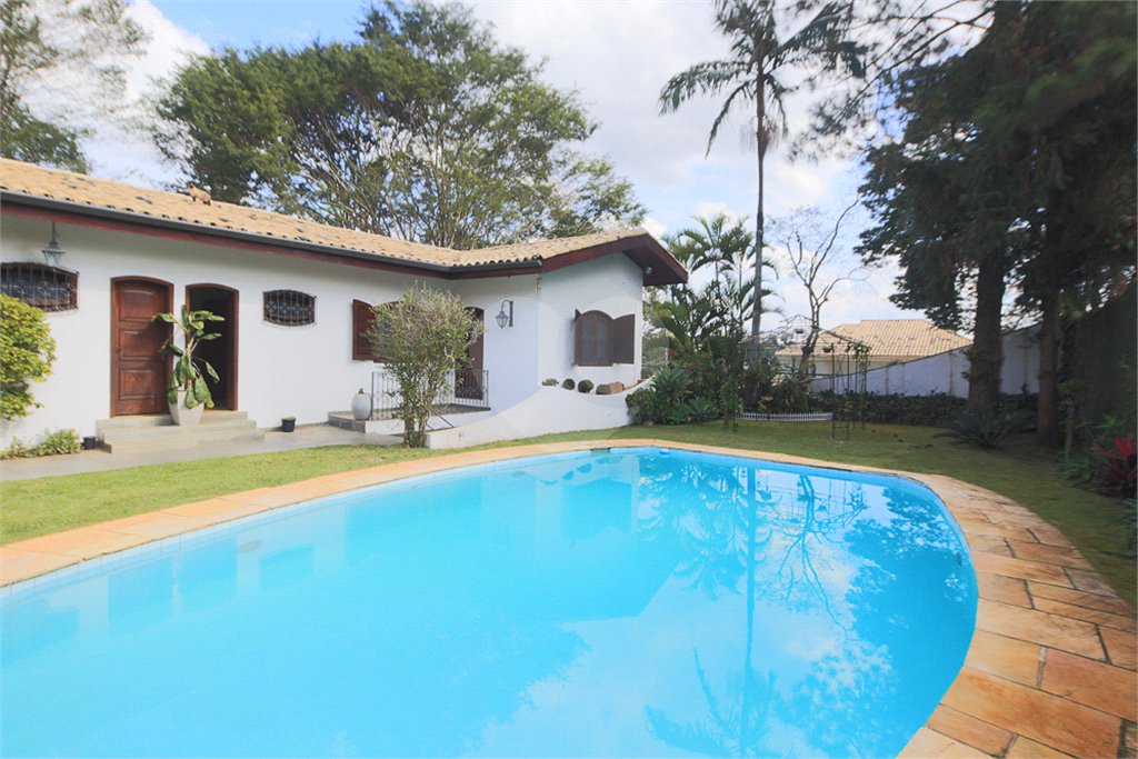 Casa Térrea à venda com 4 suítes em Interlagos, São Paulo, SP