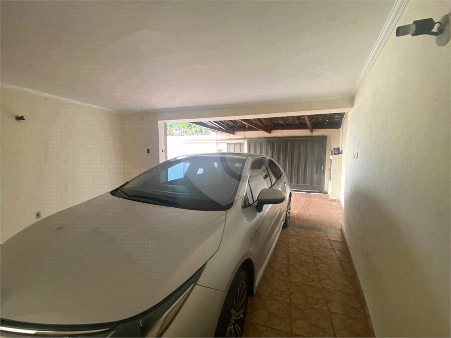 Casa à venda com 3 quartos, sendo 1 suíte, no Centro, Araraquara, SP