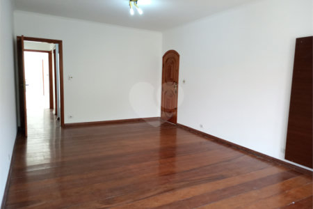 Sobrado à venda com 3 quartos, sendo 2 suítes, em Jardim Franca, São Paulo, SP