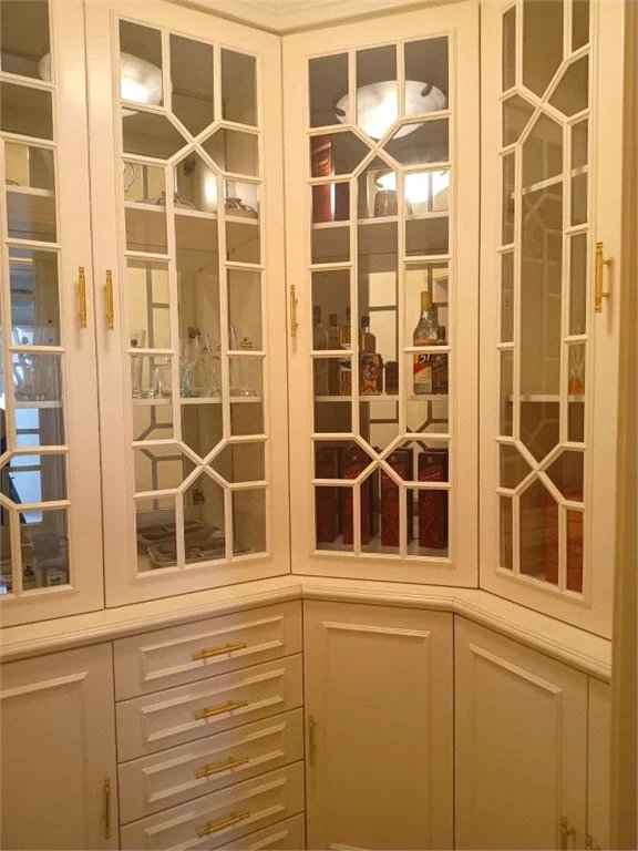 Apartamento à venda com 4 suítes em Vila Suzana, São Paulo, SP