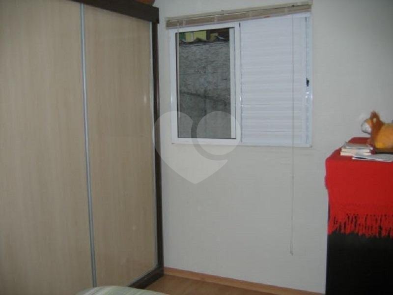 Casa à venda com 3 quartos, sendo 1 suíte, no condomínio Residencial Maracujás, São Paulo - SP