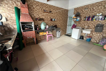 Sobrado à venda com 3 quartos, sendo 2 suítes, em Jardim São Pedro, Mogi das Cruzes, SP
