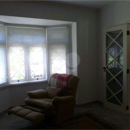 Casa à venda com 3 quartos, sendo 1 suíte, no condomínio Vivenda das Vinhas, Vinhedo - SP