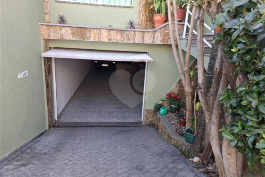 Sobrado à venda com 3 suítes em Vila Carrão, São Paulo, SP