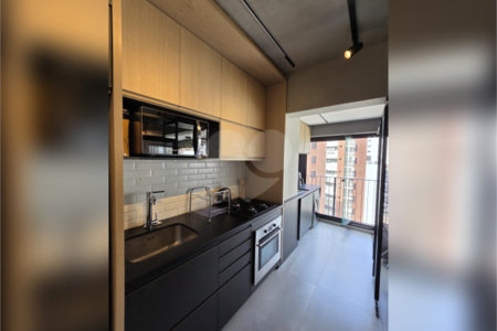 Apartamento à venda ou para alugar com 3 quartos, sendo 1 suíte,  em Vila Olímpia, São Paulo, SP
