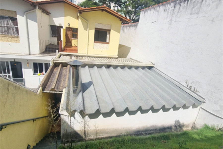 Sobrado à venda com 3 quartos em Vila Irmãos Arnoni, São Paulo, SP