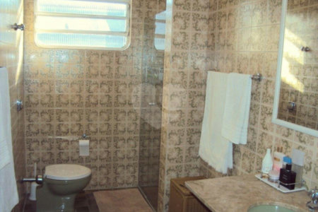 Sobrado à venda com 3 quartos, sendo 1 suíte, em Chácara Monte Alegre, São Paulo, SP
