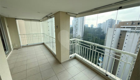Apartamento à venda com 3 suítes em Vila Andrade, São Paulo, SP