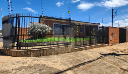 Casa à venda com 3 quartos, sendo 2 suítes,  em Jardim Europa (vila Xavier), Araraquara, SP