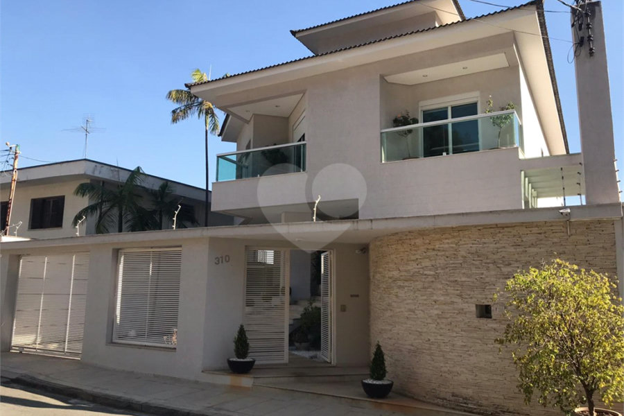 Casa à venda com 5 suítes em Santana, São Paulo, SP