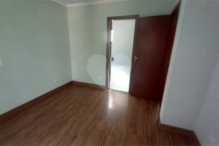 Sobrado à venda com 4 quartos, sendo 2 suítes,  em Tremembé, São Paulo, SP