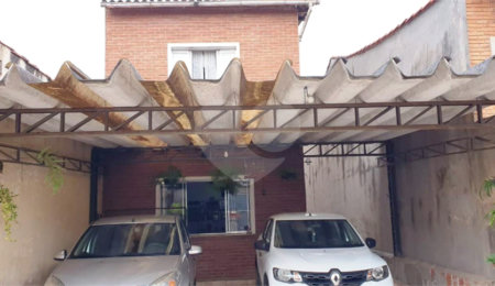 Sobrado à venda com 3 quartos, sendo 1 suíte,  em Horto Florestal, São Paulo, SP