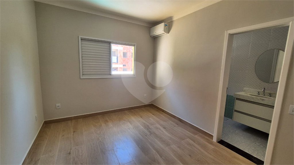 Casa à venda com 3 suítes no condomínio Residencial Villa Di Treviso, Vinhedo - SP