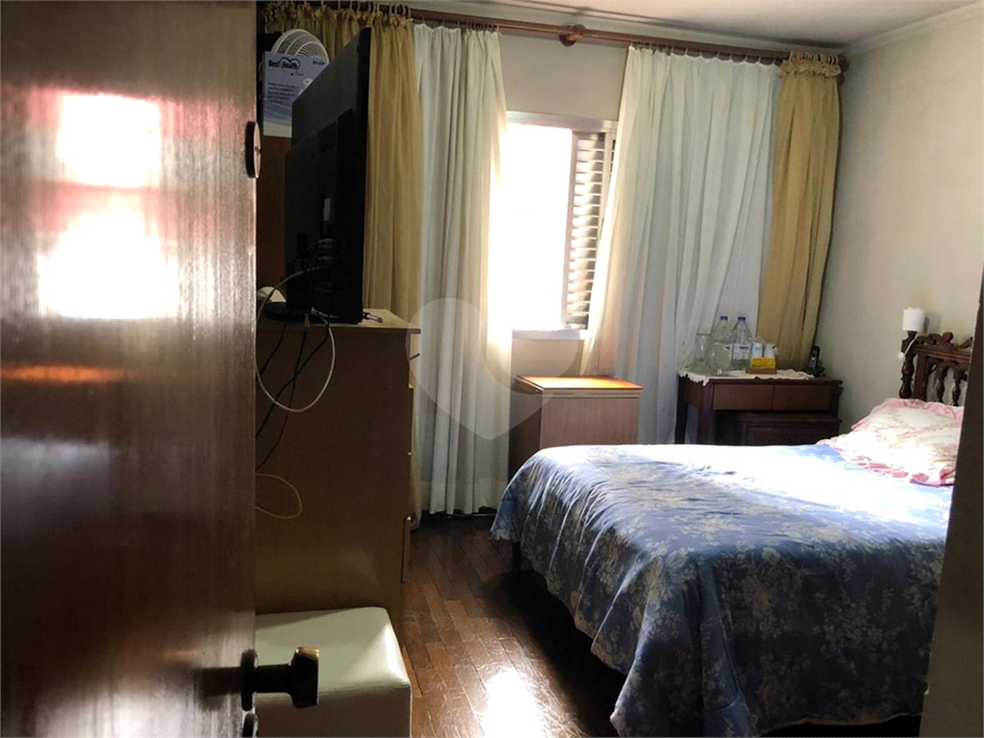Sobrado à venda ou para alugar com 4 quartos, sendo 1 suíte, em Brooklin Paulista, São Paulo, SP
