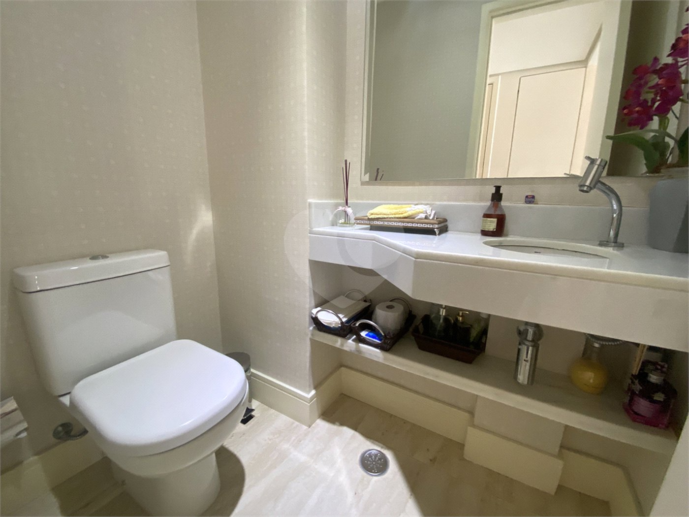 Apartamento à venda com 3 suítes em Santana, São Paulo, SP