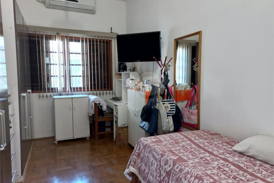 Casa à venda com 3 quartos, sendo 1 suíte, em Lapa, São Paulo, SP