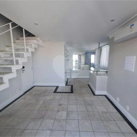 Apartamento para locação com 2 dormitórios, sendo 1 suíte com 02 vagas, totalmente climatizado nos 3 ambientes