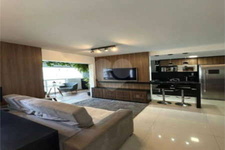 Apartamento à venda com 2 quartos, sendo 1 suíte, em Vila Andrade, São Paulo, SP