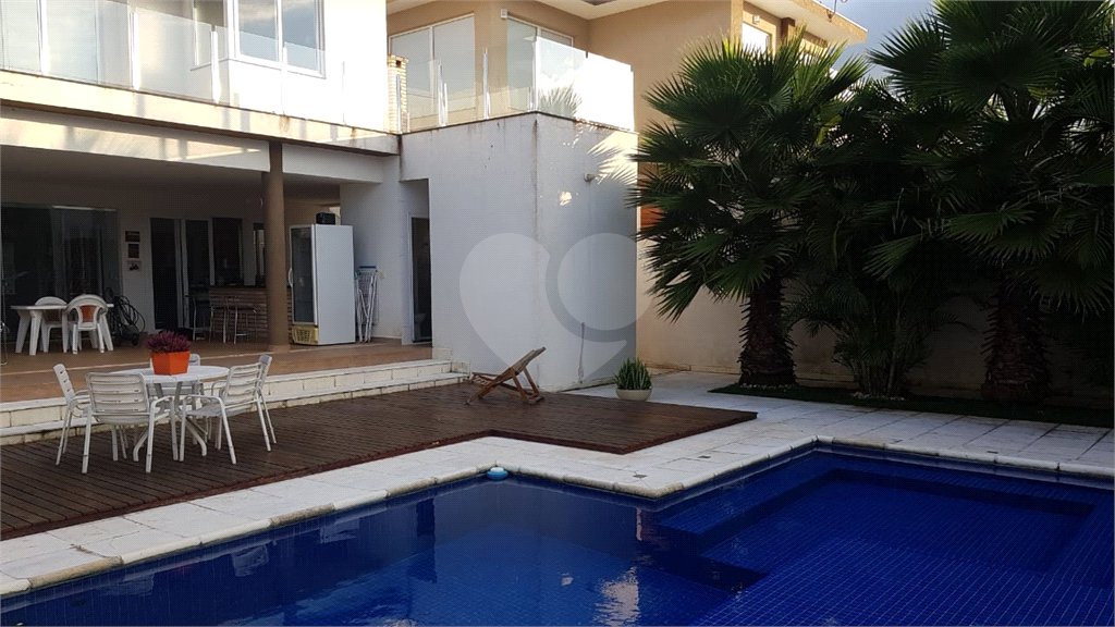 Casa à venda com 5 suítes no condomínio Vale do Sol, Bom Jesus dos Perdões - SP