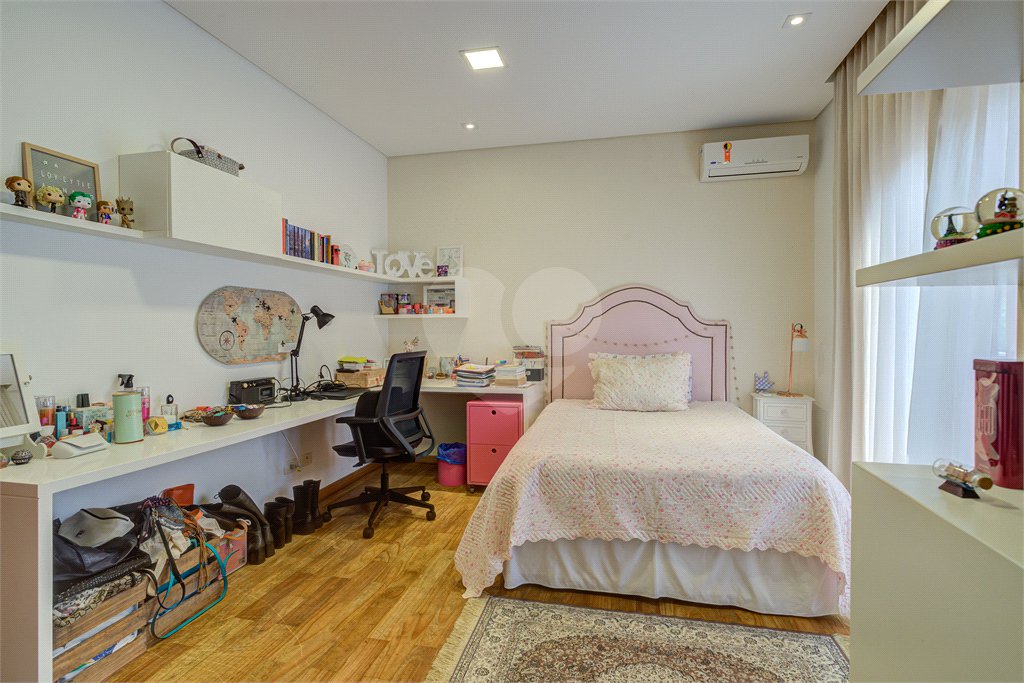 Casa de Vila à venda com 4 suítes em Jardim Hípico, São Paulo, SP