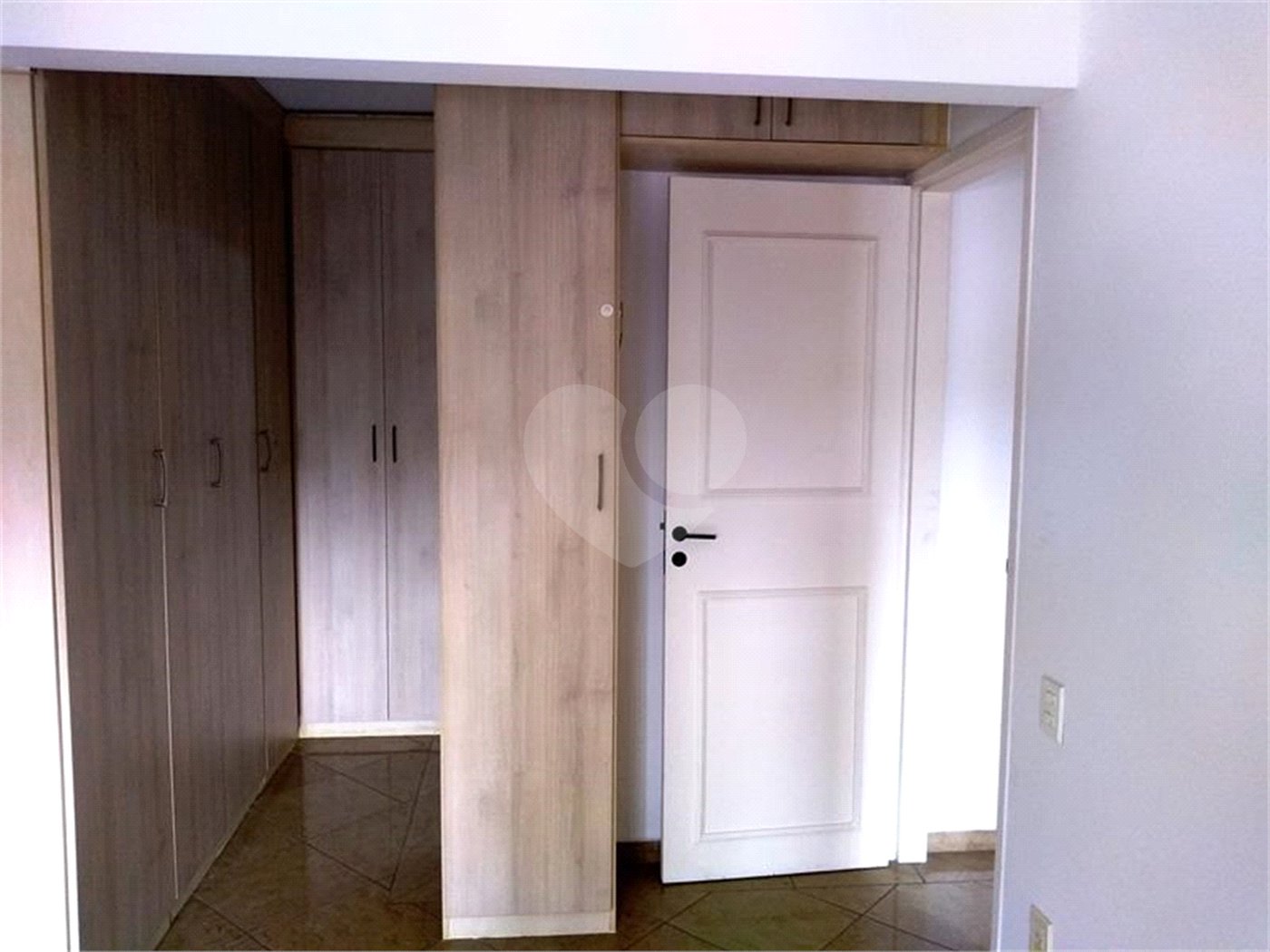 Apartamento à venda com 2 quartos, sendo 1 suíte, em Moema, São Paulo, SP