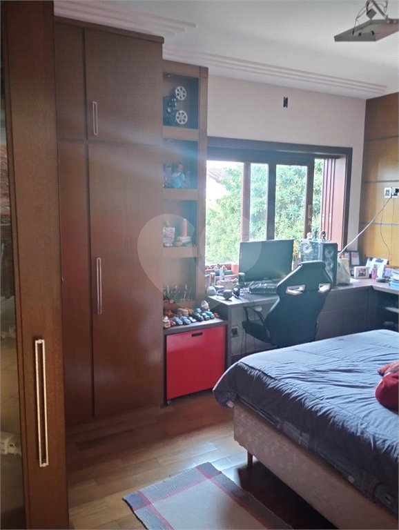 Casa à venda com 5 quartos, sendo 4 suítes, no condomínio Santa Teresa, Jundiaí - SP
