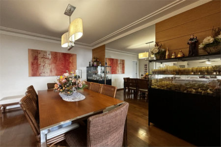 Apartamento para alugar com 3 suítes em Vila Romana, São Paulo, SP