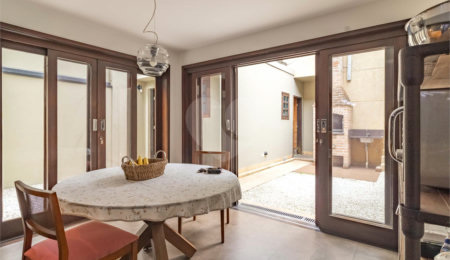 Casa à venda com 3 quartos, sendo 1 suíte, em Jardim Paulistano, São Paulo, SP
