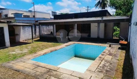 Casa à venda com 3 quartos em Campo Grande, Rio de Janeiro, RJ