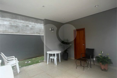 Casa à venda com 3 suítes no condomínio Residencial Terra Nobre, Indaiatuba - SP