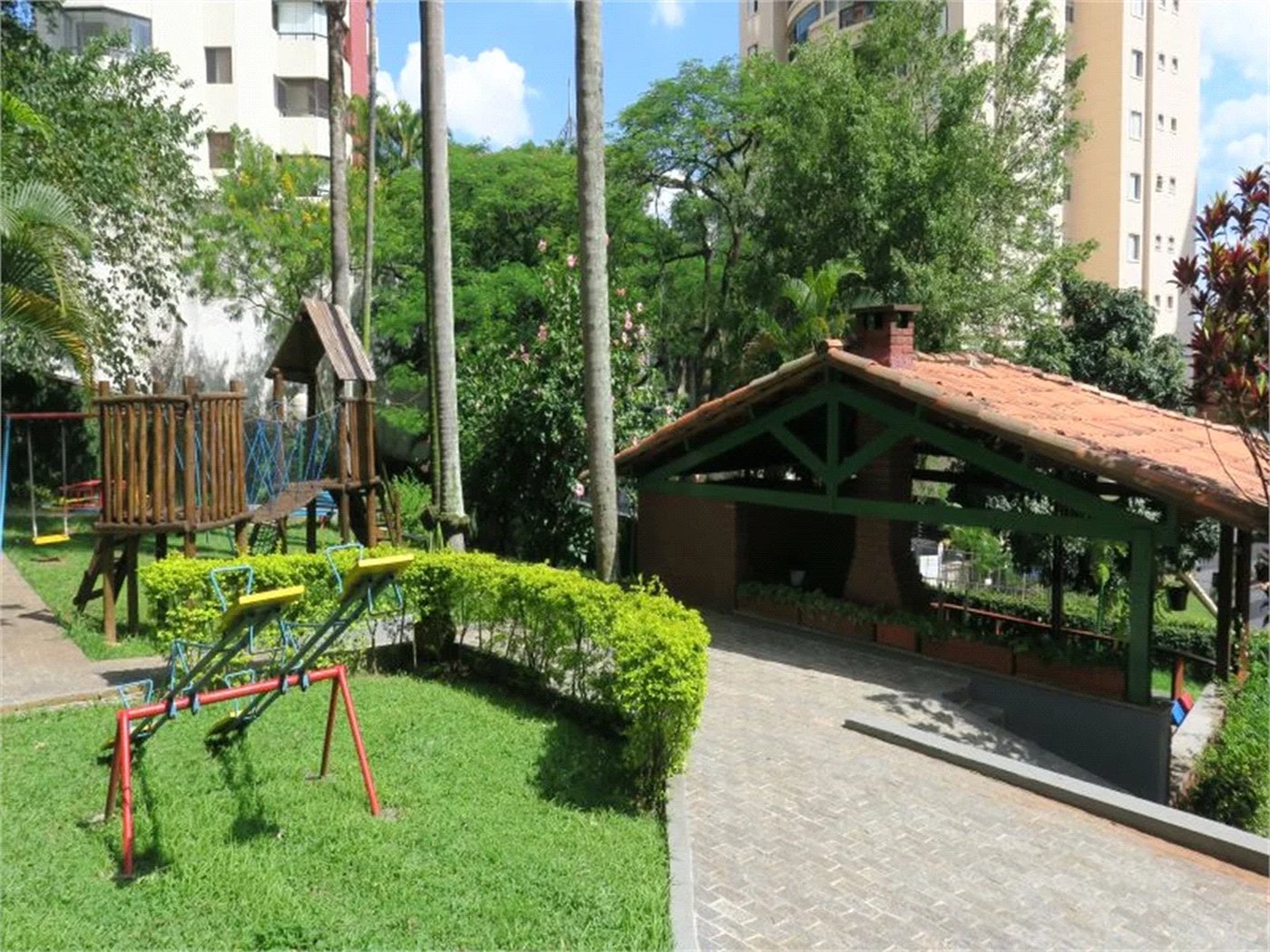 Apartamento à venda com 3 quartos, sendo 1 suíte, em Vila Andrade, São Paulo, SP