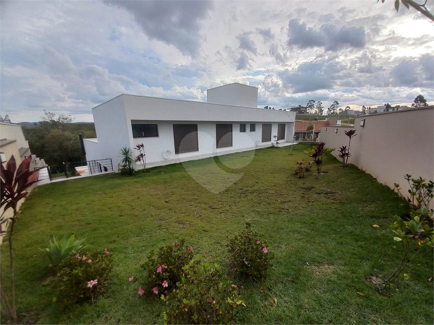 Casa à venda com 4 suítes em Paineiras, Itupeva, SP