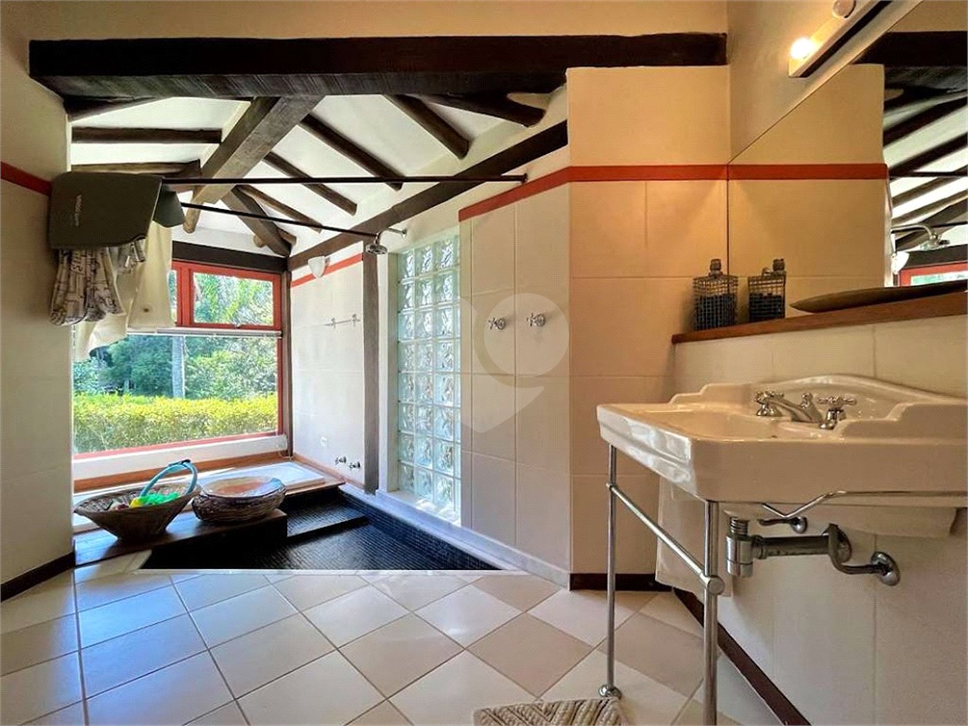 Casa à venda com 4 suítes no condomínio Jardim Mediterrâneo, Cotia - SP