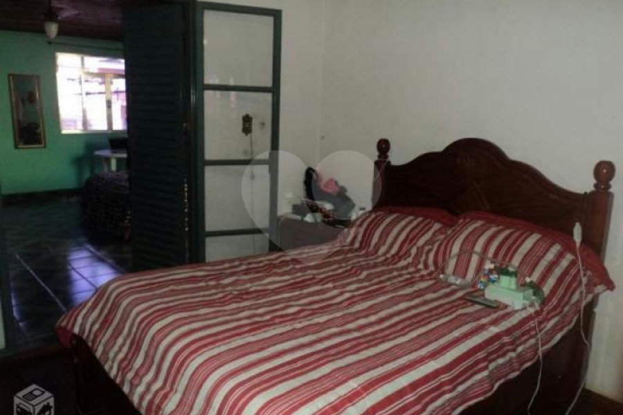 Sobrado à venda com 3 quartos no Brasilândia, São Paulo, SP