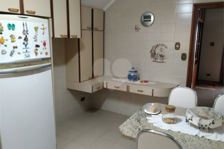 Casa à venda com 5 quartos, sendo 3 suítes,  no condomínio Portella, Itu - SP