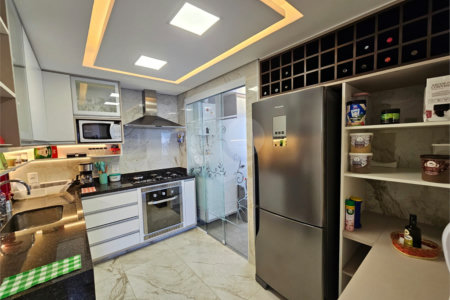 Apartamento à venda com 3 quartos, sendo 1 suíte, em Chácara Santo Antônio, São Paulo, SP