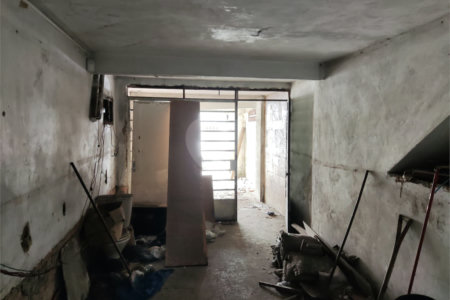 Casa à venda com 4 quartos em Vila Anastácio, São Paulo, SP
