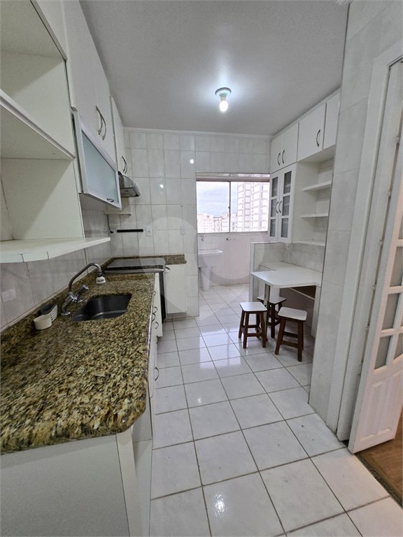 Apartamento à venda com 3 quartos, sendo 1 suíte,  em Indianópolis, São Paulo, SP