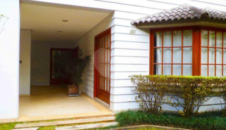 Casa à venda com 4 suítes no condomínio Jatoba, São Paulo - SP