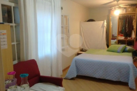 Sobrado à venda com 4 quartos, sendo 1 suíte, em Campo Belo, São Paulo, SP