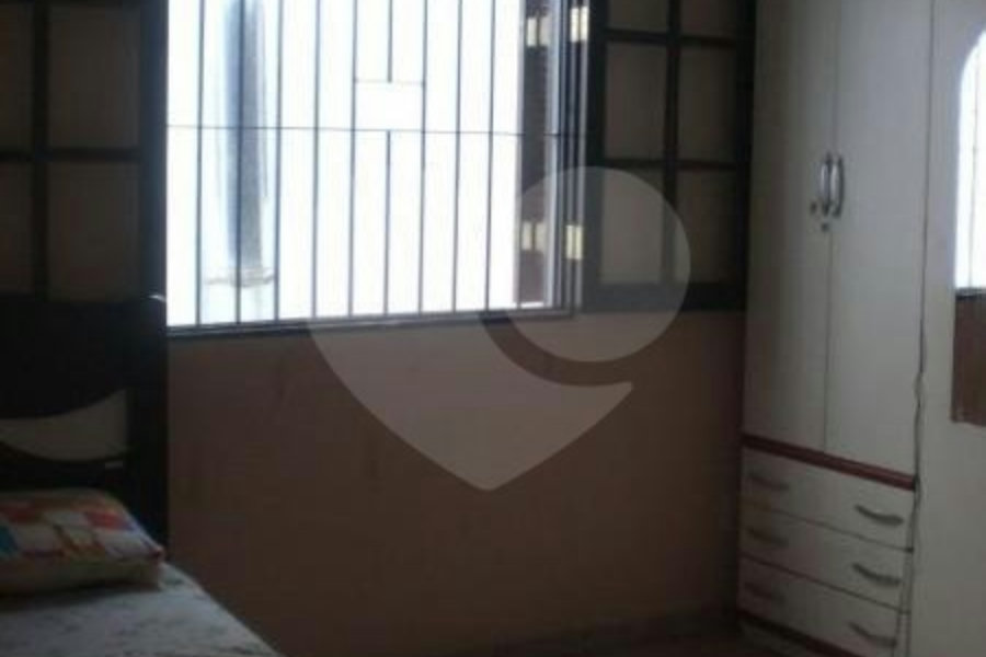 Sobrado à venda com 3 quartos, sendo 1 suíte, em Jardim Peri, São Paulo, SP