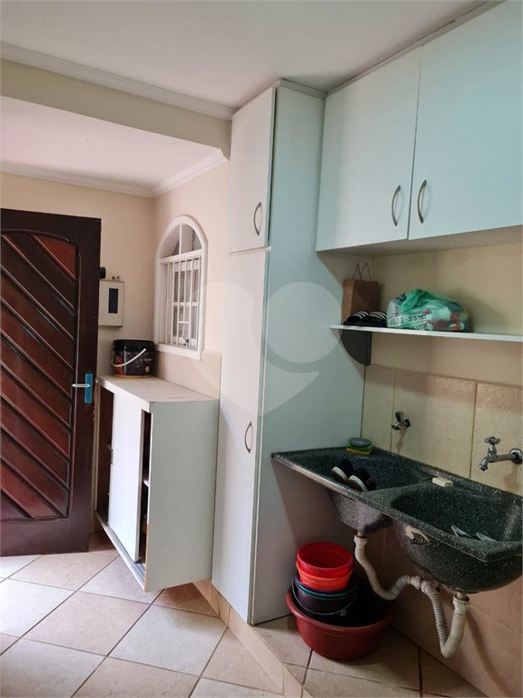 Sobrado à venda com 4 quartos, sendo 1 suíte,  em Jardim Leonor Mendes de Barros, São Paulo, SP