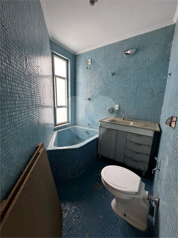 Casa à venda ou para alugar com 4 quartos, sendo 2 suítes,  em Vila Andrade, São Paulo, SP