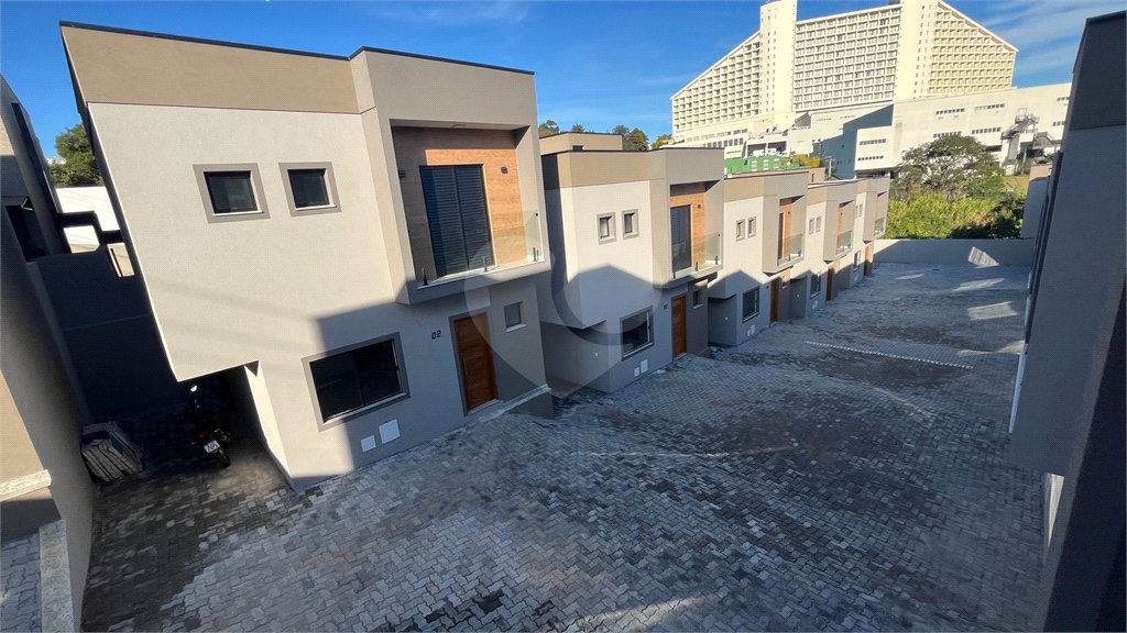 Villagio à venda com 2 suítes em Jardim Santo Antônio, Atibaia, SP