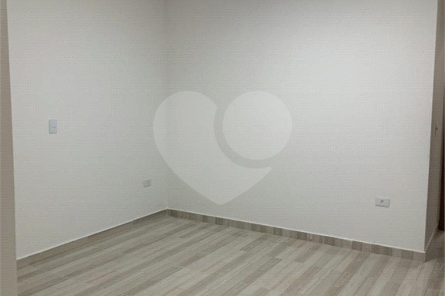 Casa à venda com 3 quartos, sendo 1 suíte,  em Vila Medeiros, São Paulo, SP